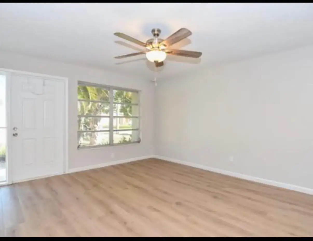 420 SE PARKWAY Drive, Stuart FL 34996 photo 5