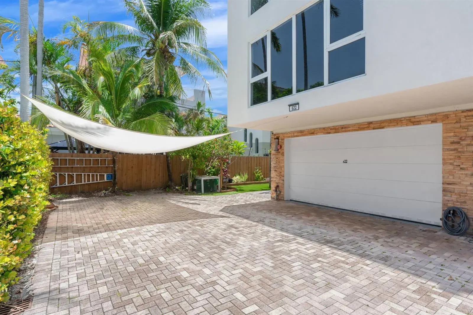 622 NE 10th Avenue, Fort Lauderdale FL 33304