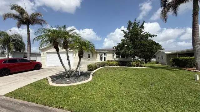 3224 SCARLET TANGER Court, Port St. Lucie FL 34952 photo 2