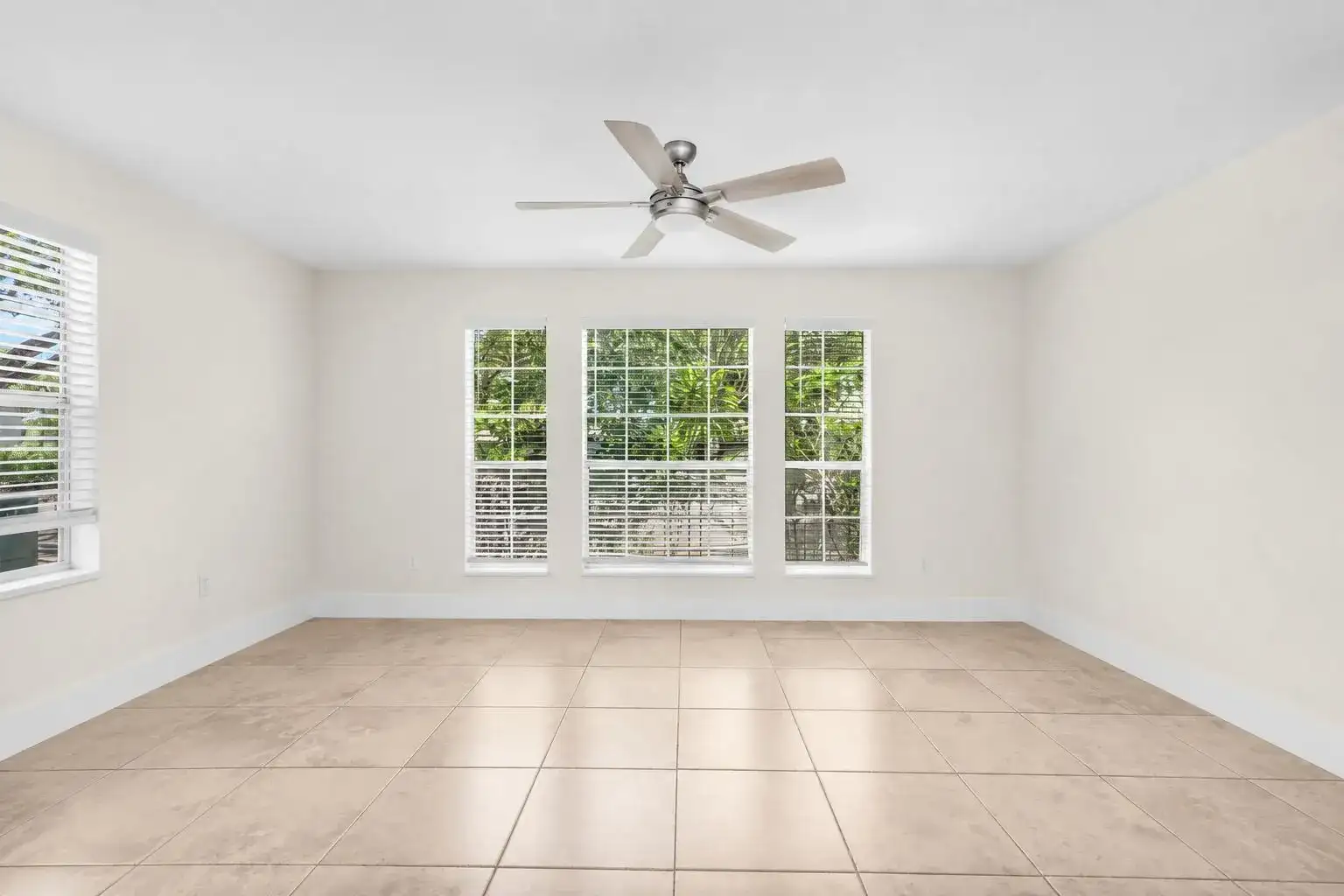 1275 Crystal Way # G, Delray Beach FL 33444 photo 2
