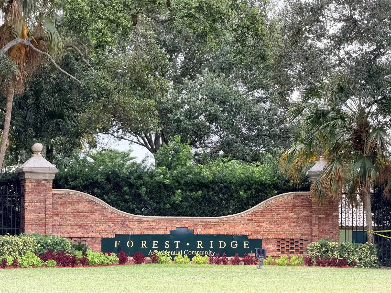 8870 Woodside Court, Davie FL 33328