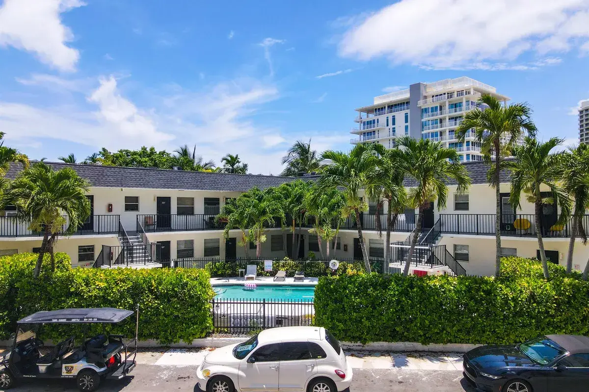 512 Bayshore Drive # 202, Fort Lauderdale FL 33304