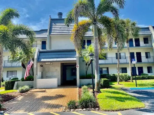 4801 Esedra Court # 205, Lake Worth FL 33467 photo 2