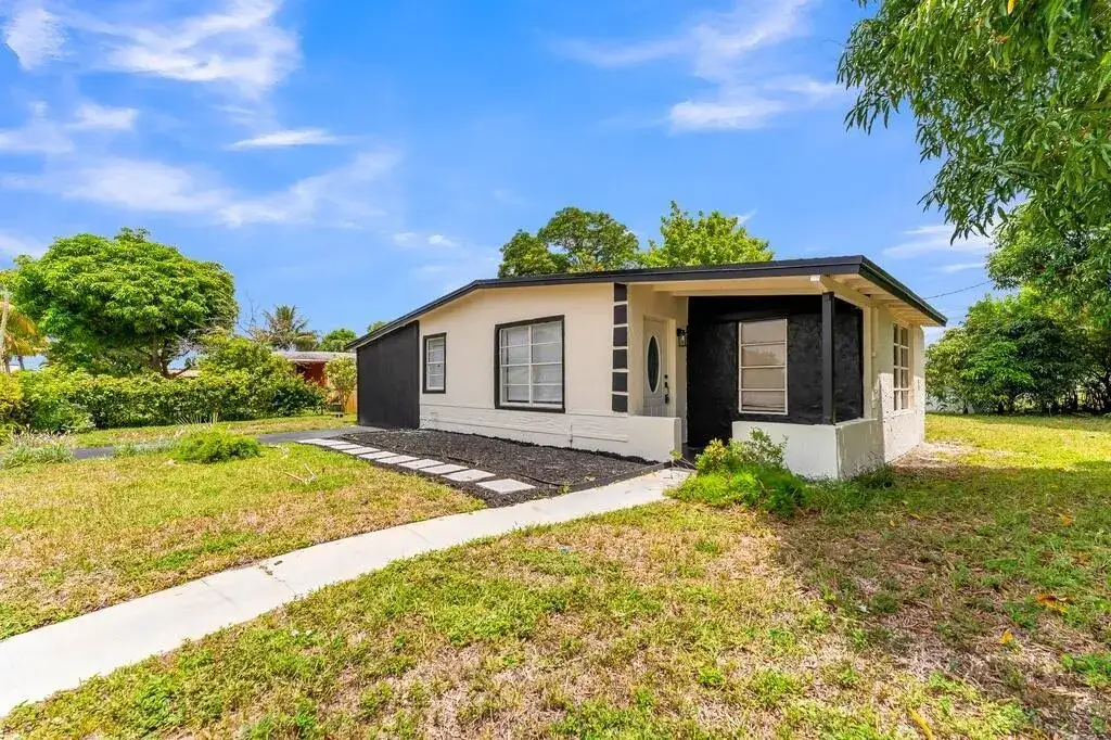 3411 NW 5th Court, Lauderhill FL 33311 photo 3