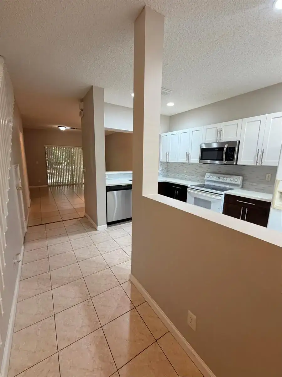 5145 Palmbrooke Circle, West Palm Beach FL 33417 photo 4