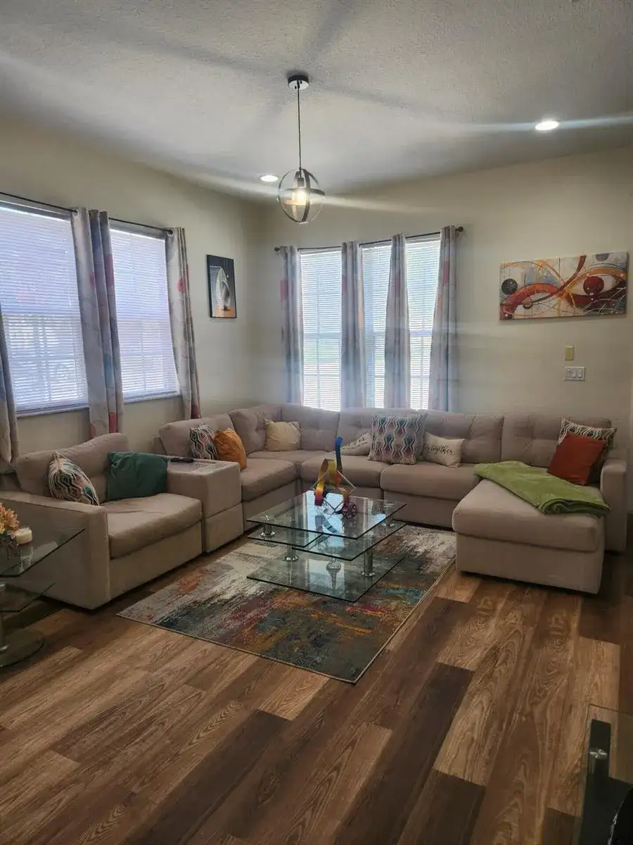 502 SW 147th Avenue, Pembroke Pines FL 33027 photo 3
