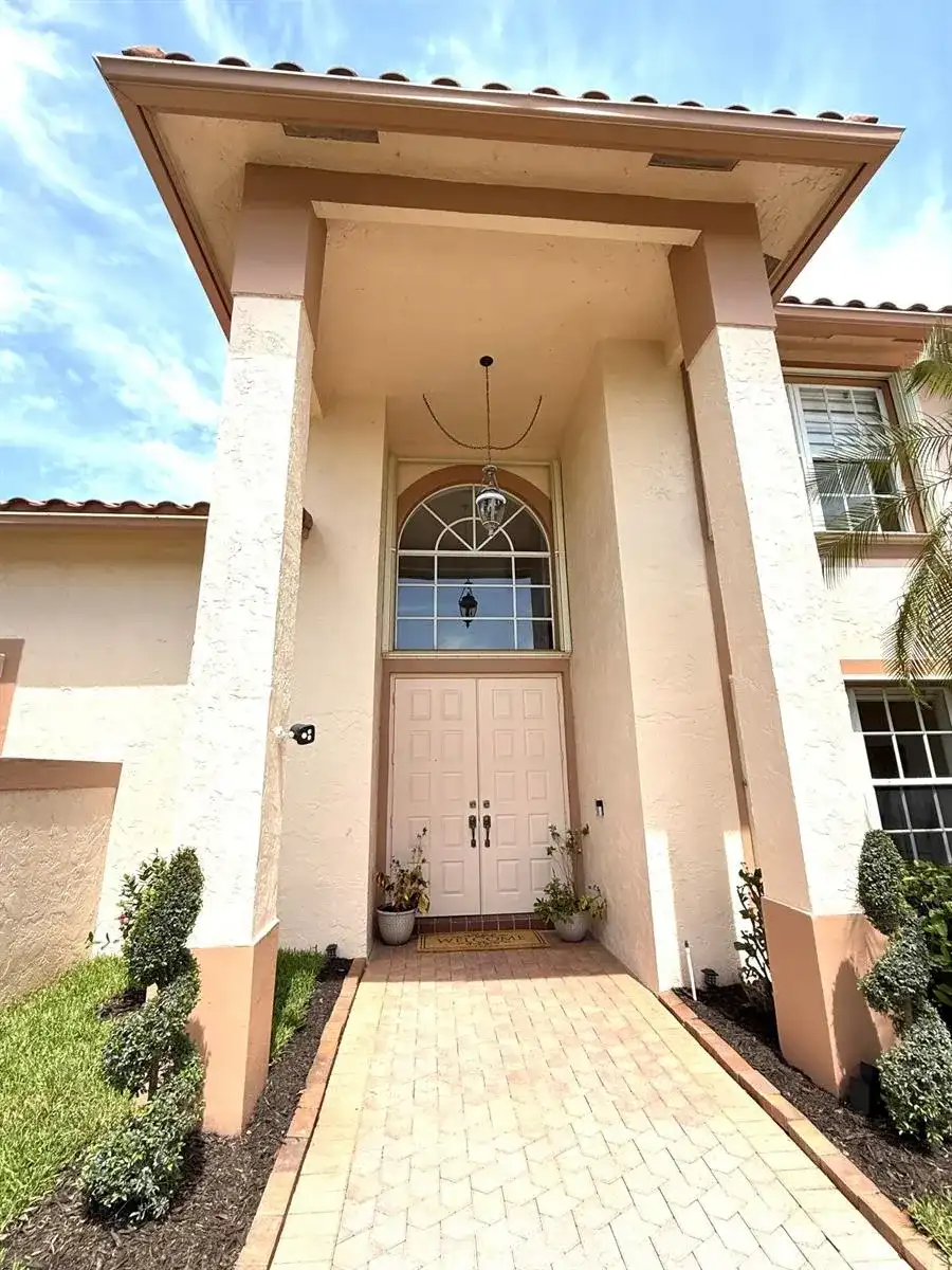 9392 Cascade Court, Boynton Beach FL 33437