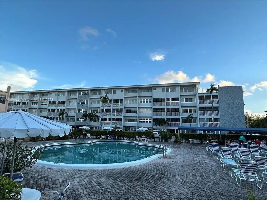 215 SE 3RD Avenue # 306D, Hallandale Beach FL 33009