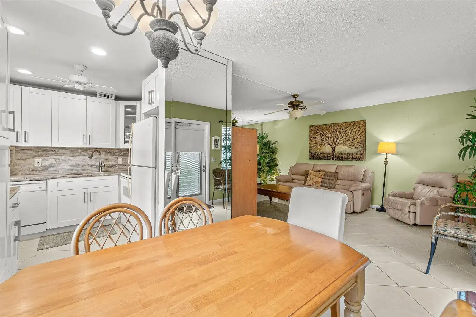 265 Newport R Drive # R, Deerfield Beach FL 33442 photo 3