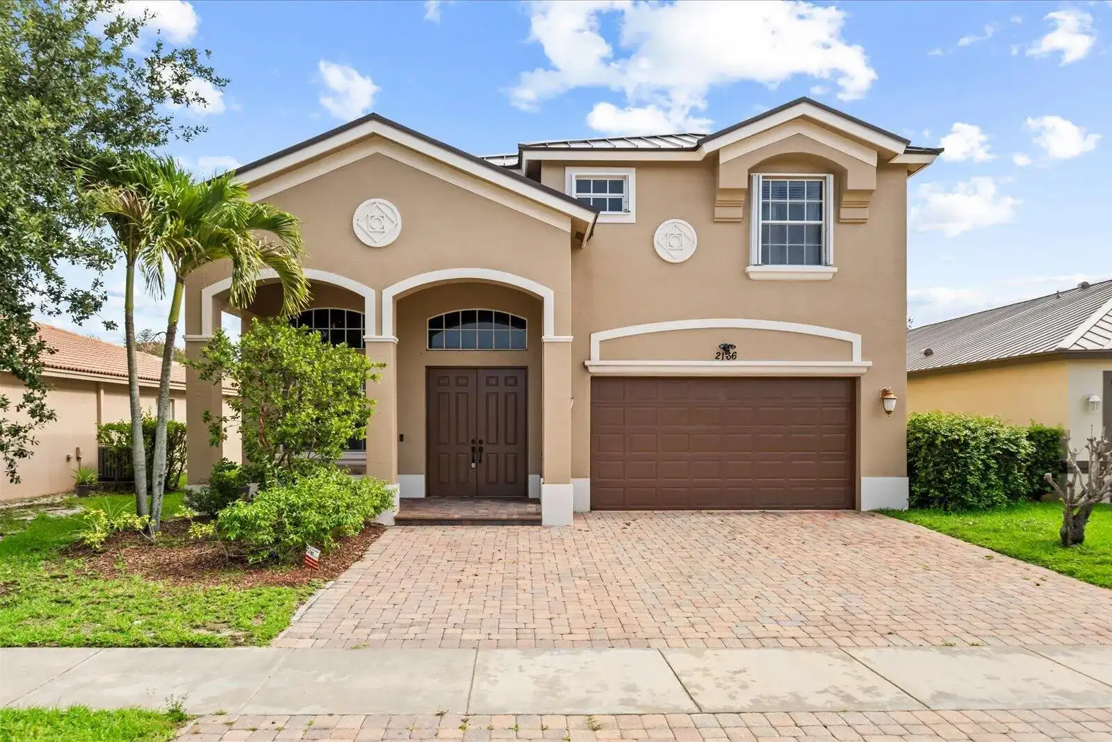 2166 SW NEWPORT ISLES Boulevard, Port St. Lucie FL 34953 photo 2
