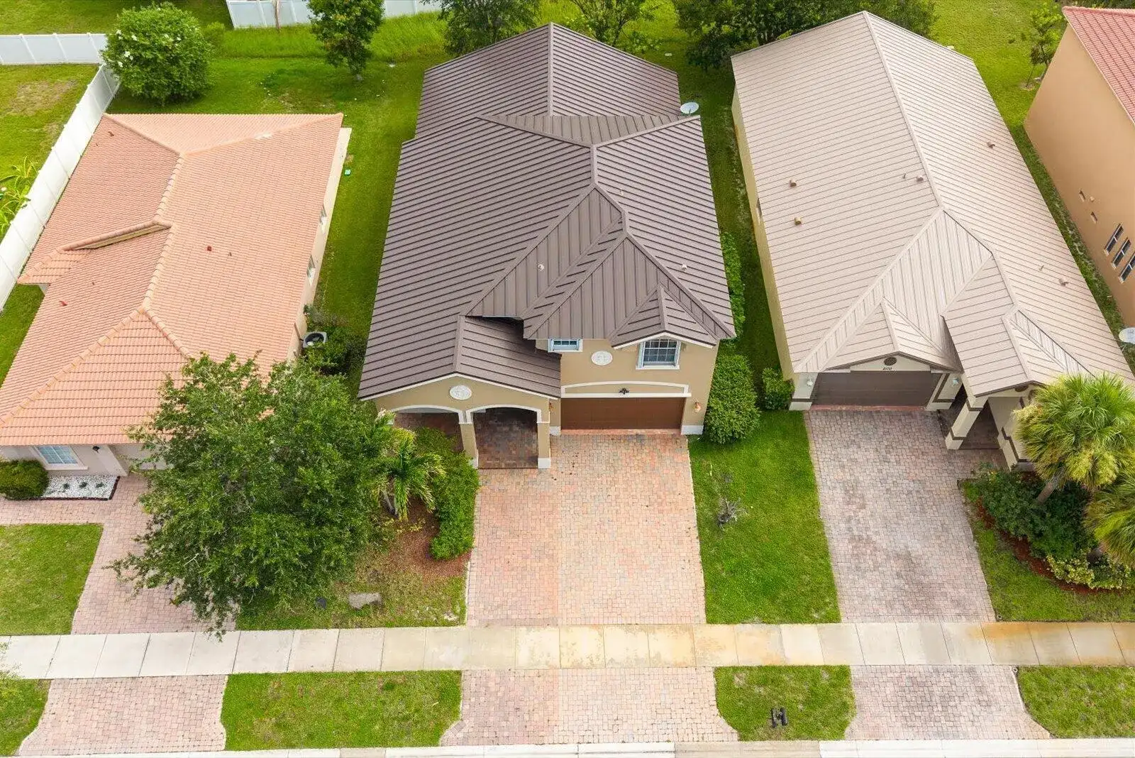 2166 SW NEWPORT ISLES Boulevard, Port St. Lucie FL 34953 photo 5
