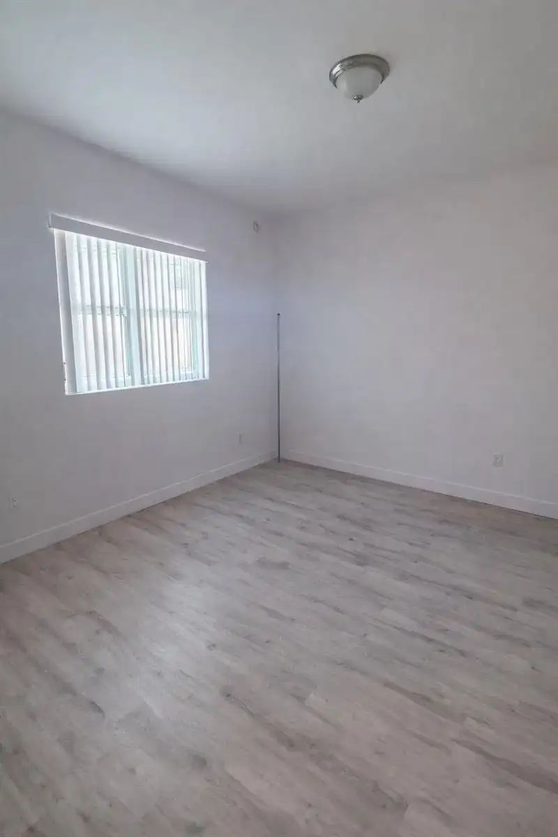 14951 ROYAL OAKS Lane # 1607, North Miami FL 33181 photo 5