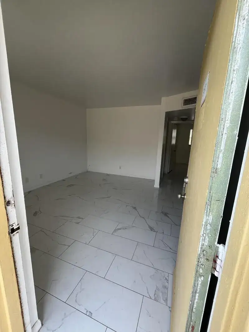 101 NE 41st Street # E87, Oakland Park FL 33334 photo 3