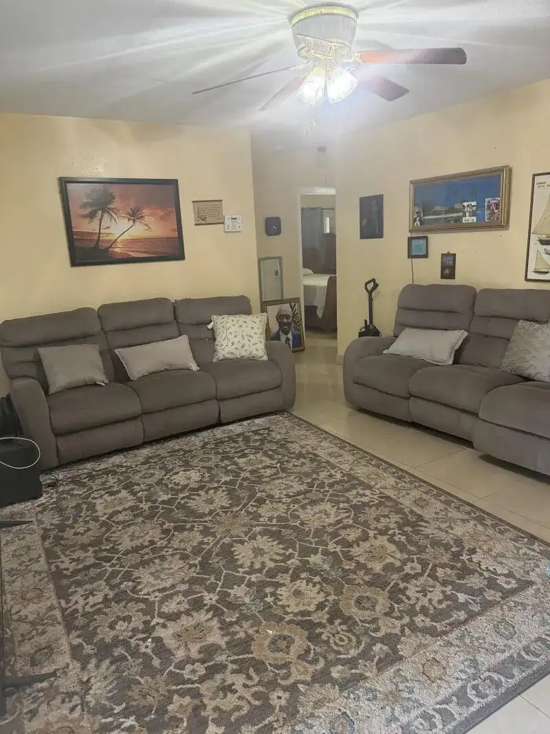 15100 NE 13th Avenue, North Miami Beach FL 33162 photo 2