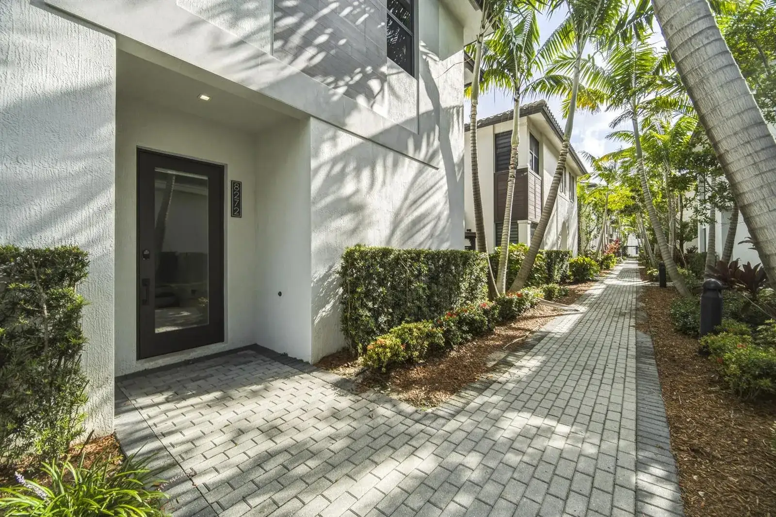 8272 NW 44th Terrace, Doral FL 33166 photo 4