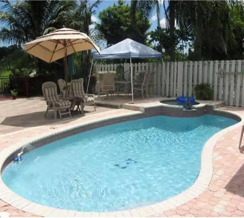 4— SW 82nd Way, Davie FL 33328 photo 4