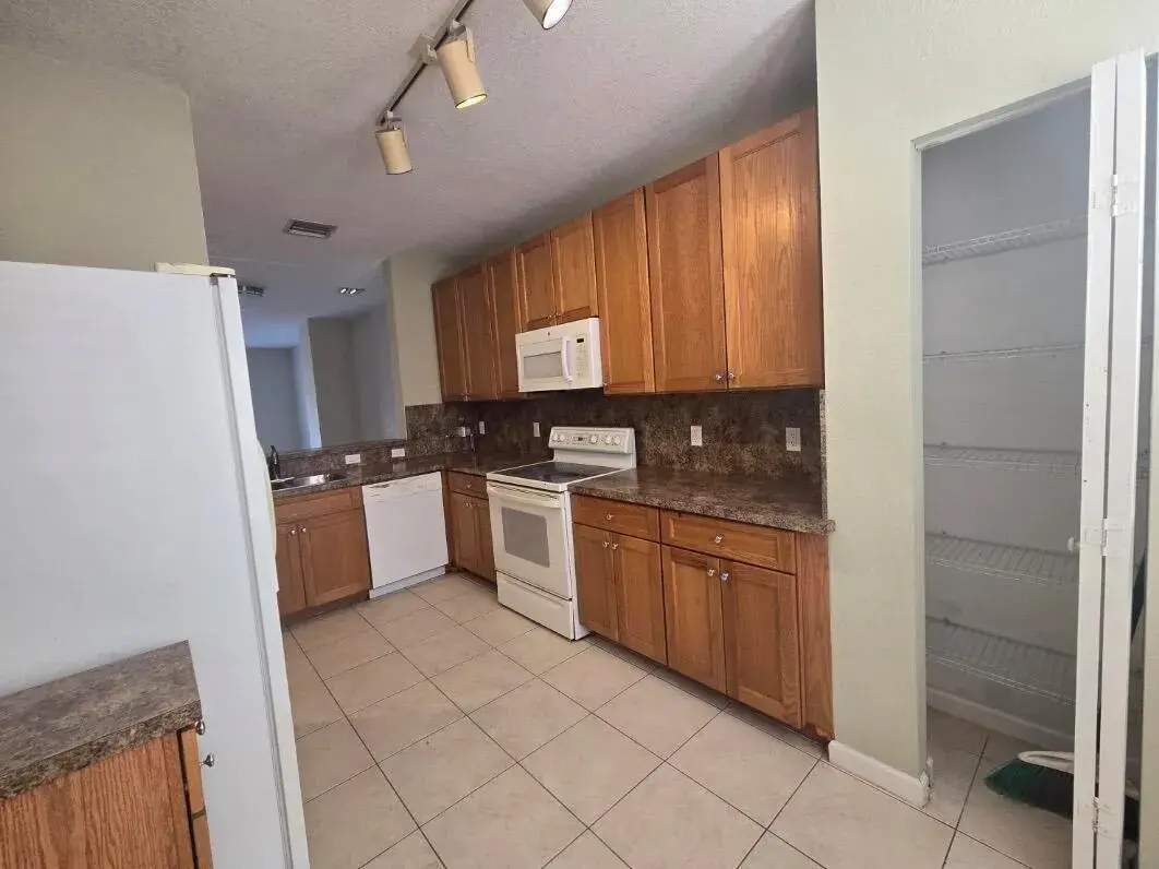1710 NE 6TH Street # 1308, Boynton Beach FL 33435 photo 2