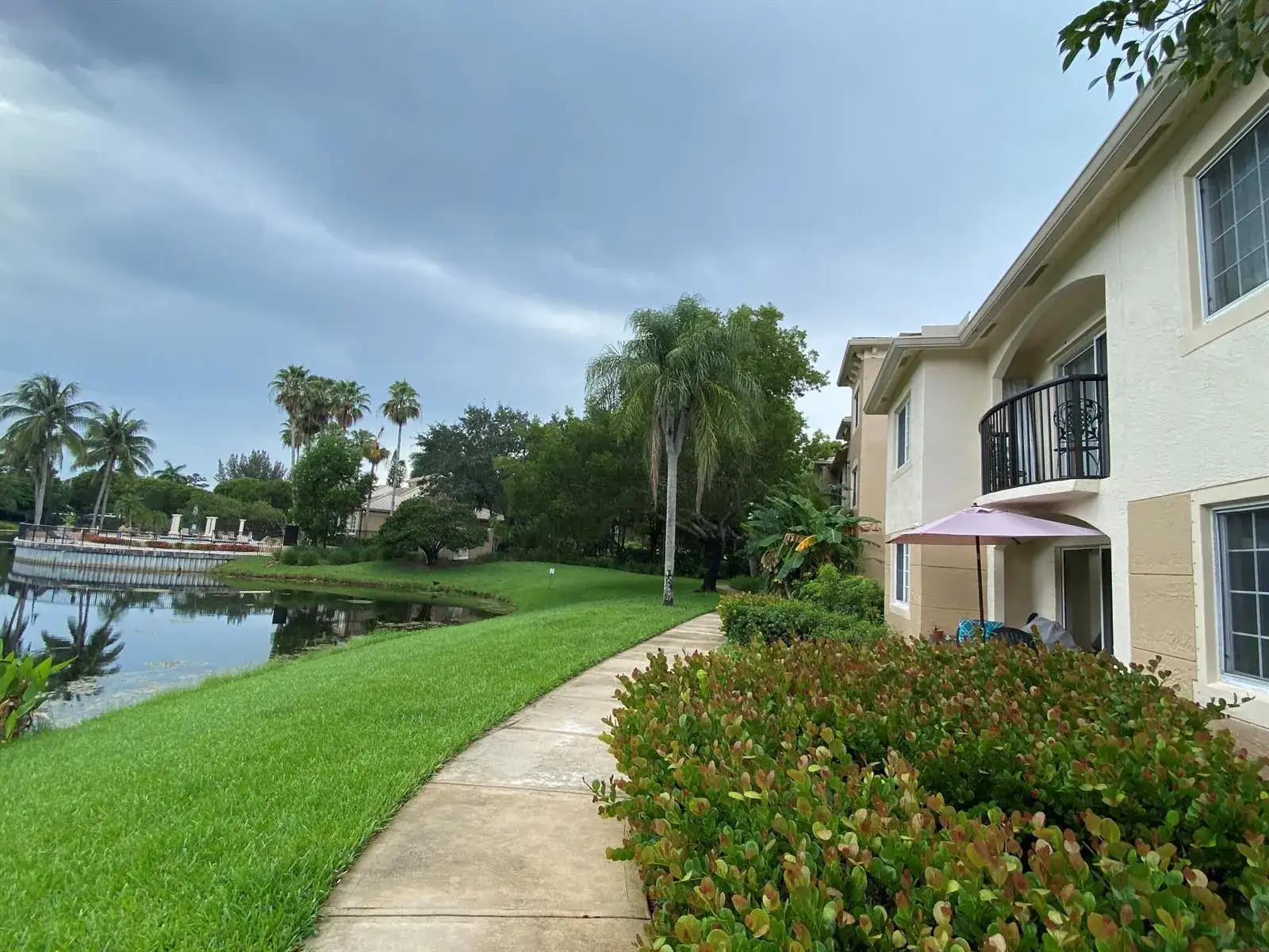 100 Crestwood Court N # 103, Royal Palm Beach FL 33411 photo 2