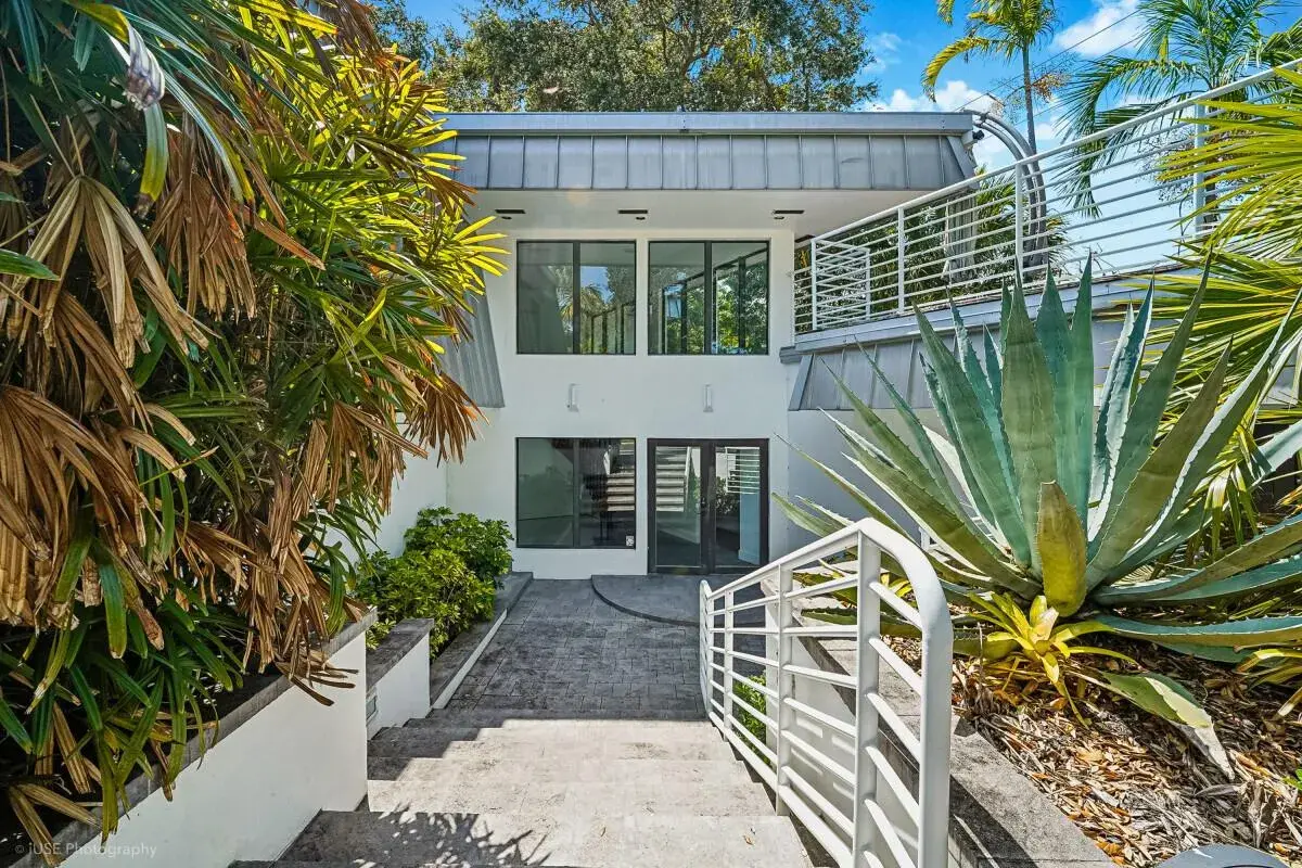1343 Ponce De Leon Drive, Fort Lauderdale FL 33316