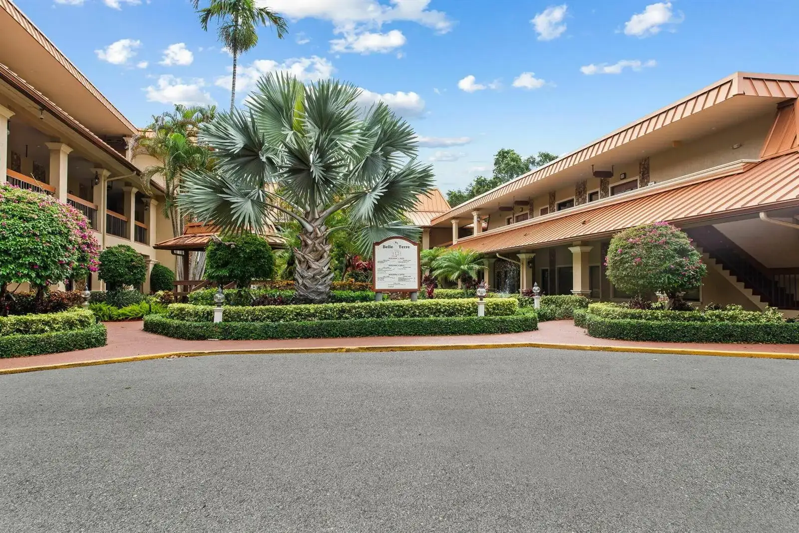875 Meadows Road, Boca Raton FL 33486 photo 2