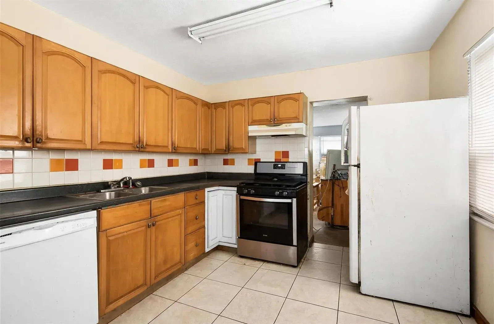 2434 McKinley Street, Hollywood FL 33020