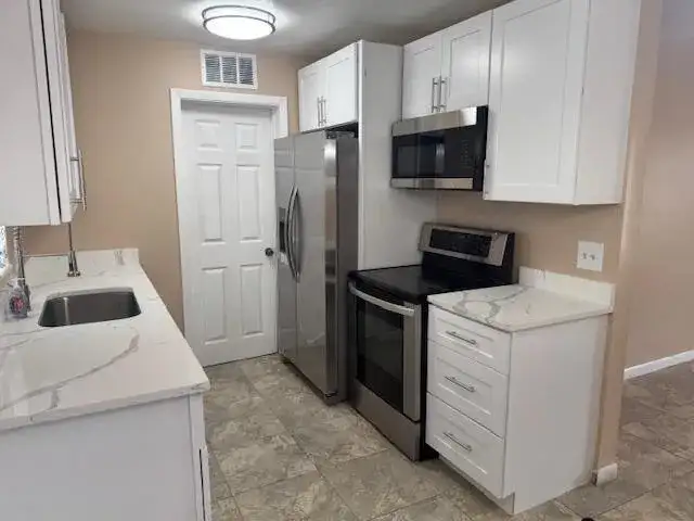 1423 7th Street, West Palm Beach FL 33401 photo 2