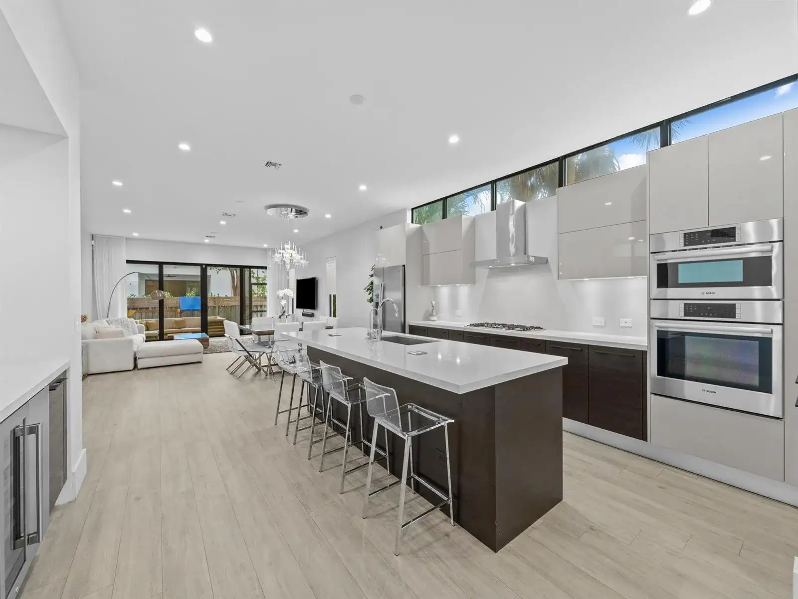 315 NE 15th Avenue, Fort Lauderdale FL 33301 photo 2