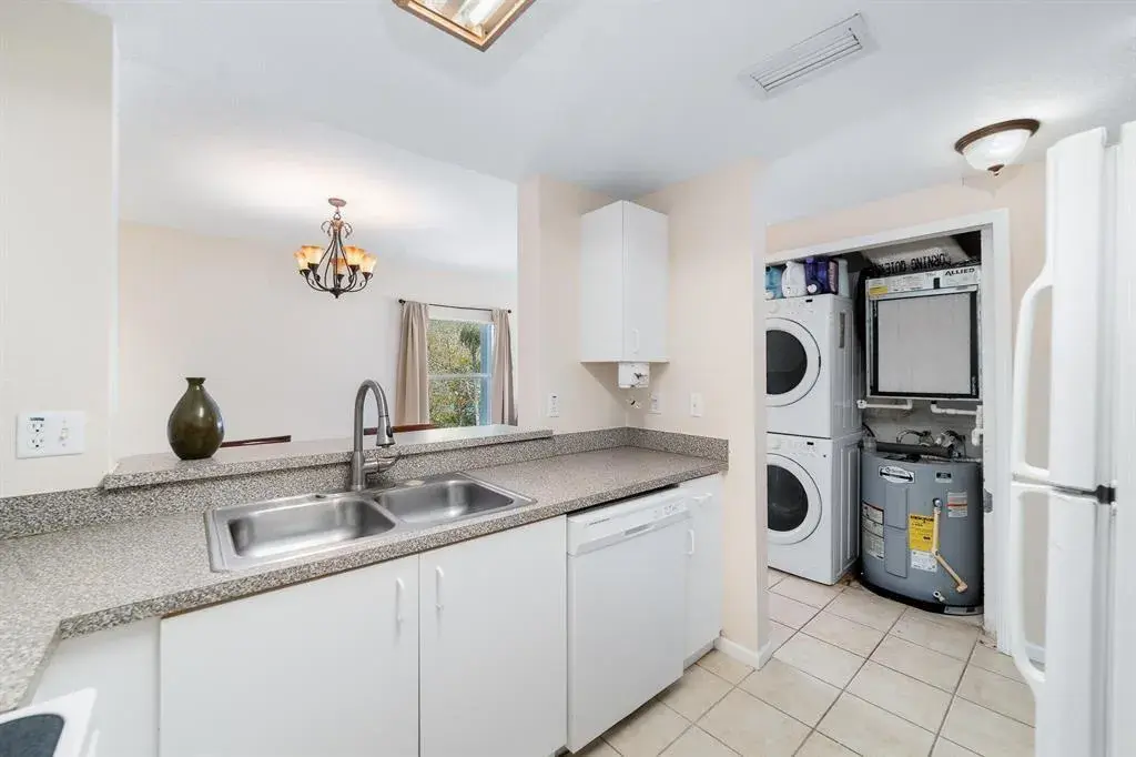 2901 RIVERSIDE Drive # 201, Coral Springs FL 33065
