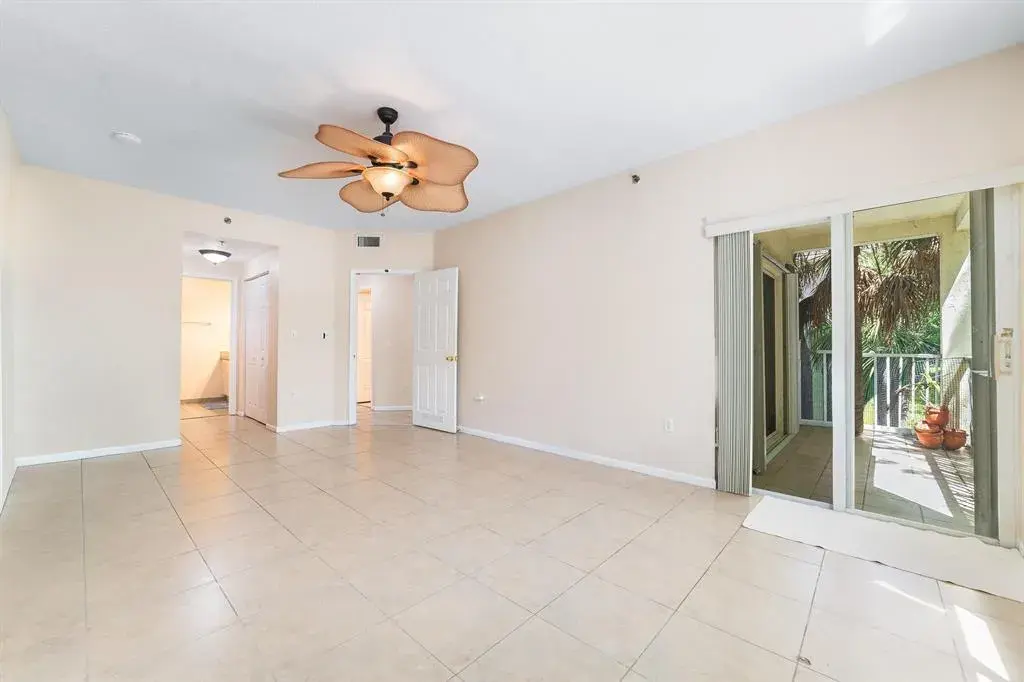 2901 RIVERSIDE Drive # 201, Coral Springs FL 33065