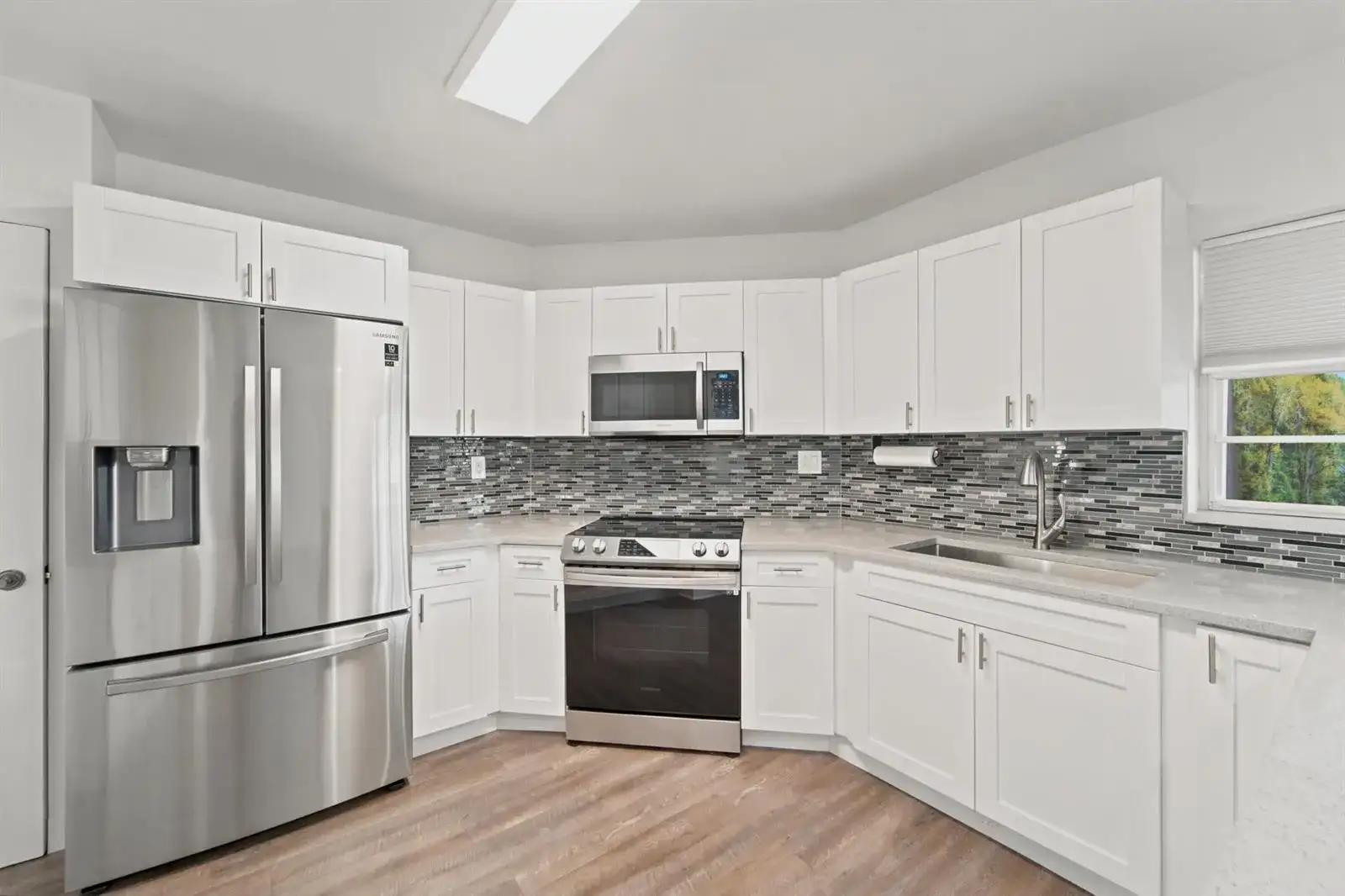 4 GREENWAY Village N # 203, Royal Palm Beach FL 33411 photo 3