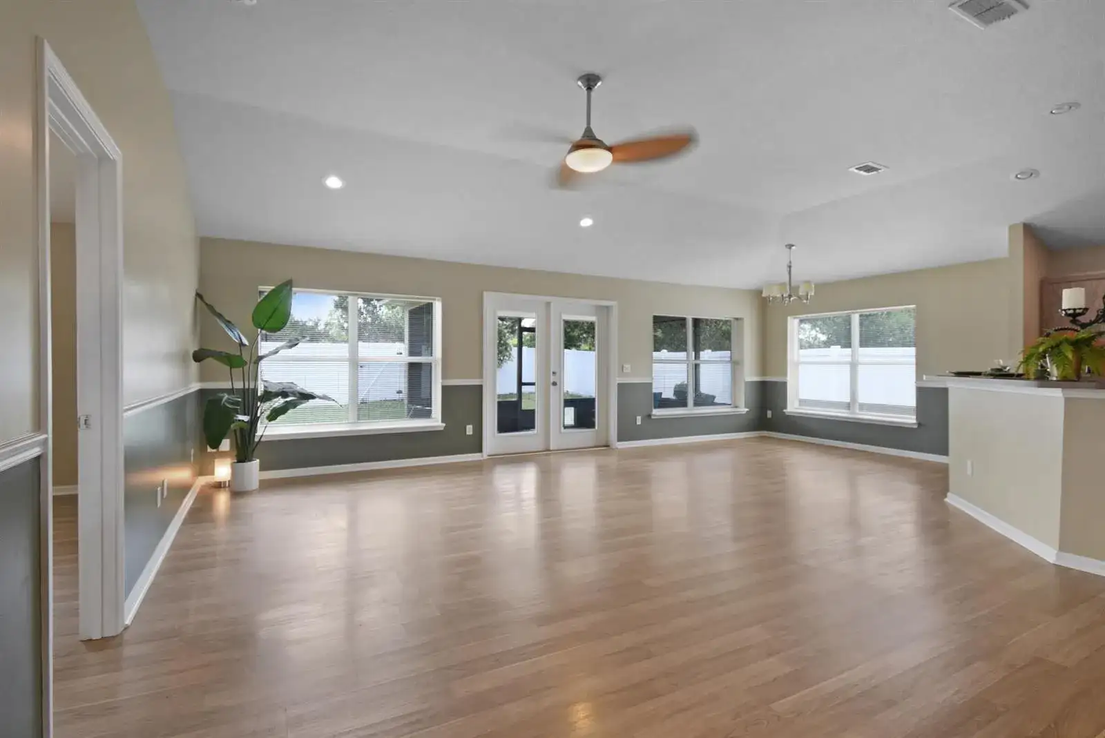 948 Oak Arbor Circle, FL 32084 photo 5