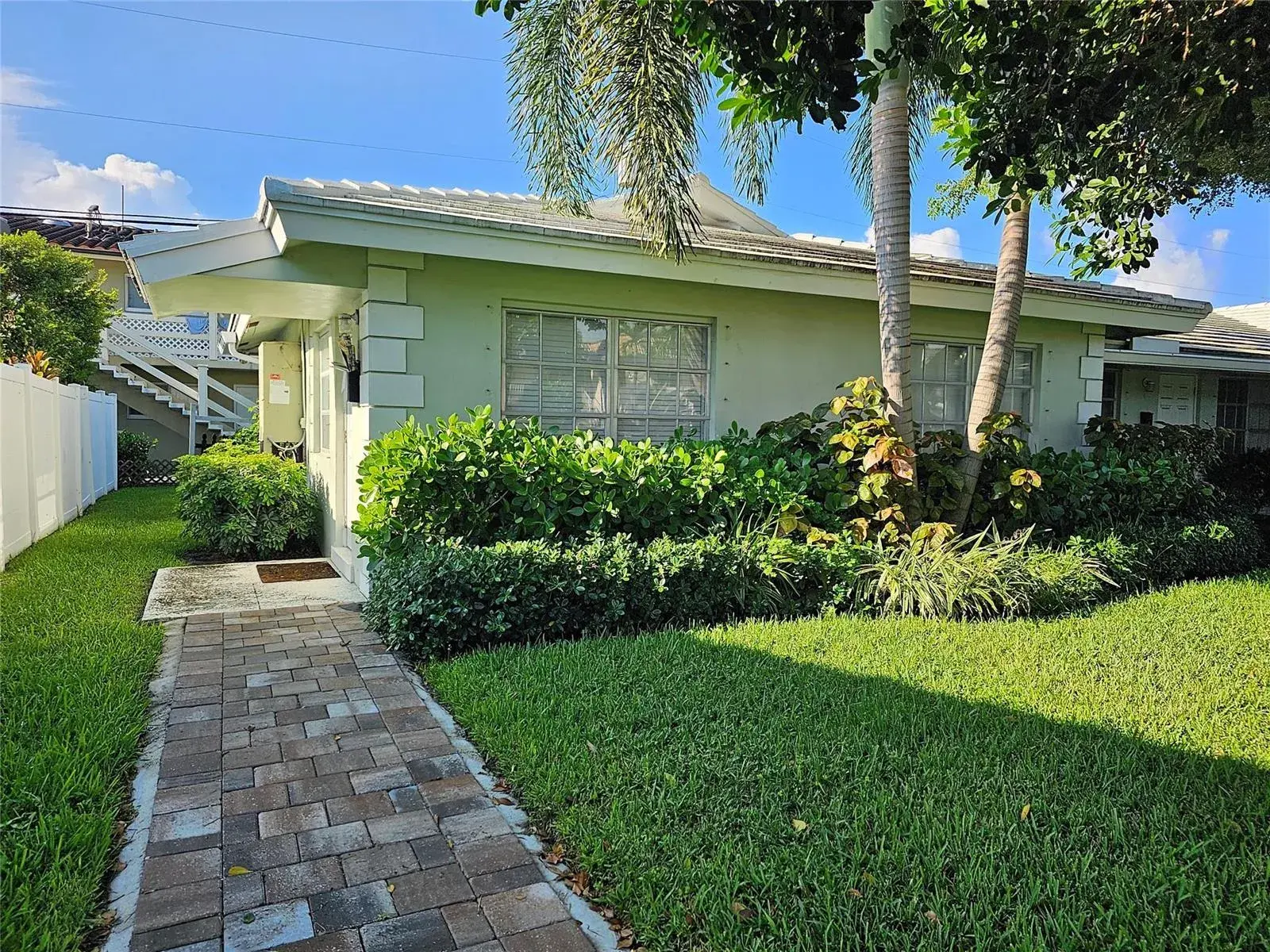 2120 NE 41st Street # D, Lighthouse Point FL 33064