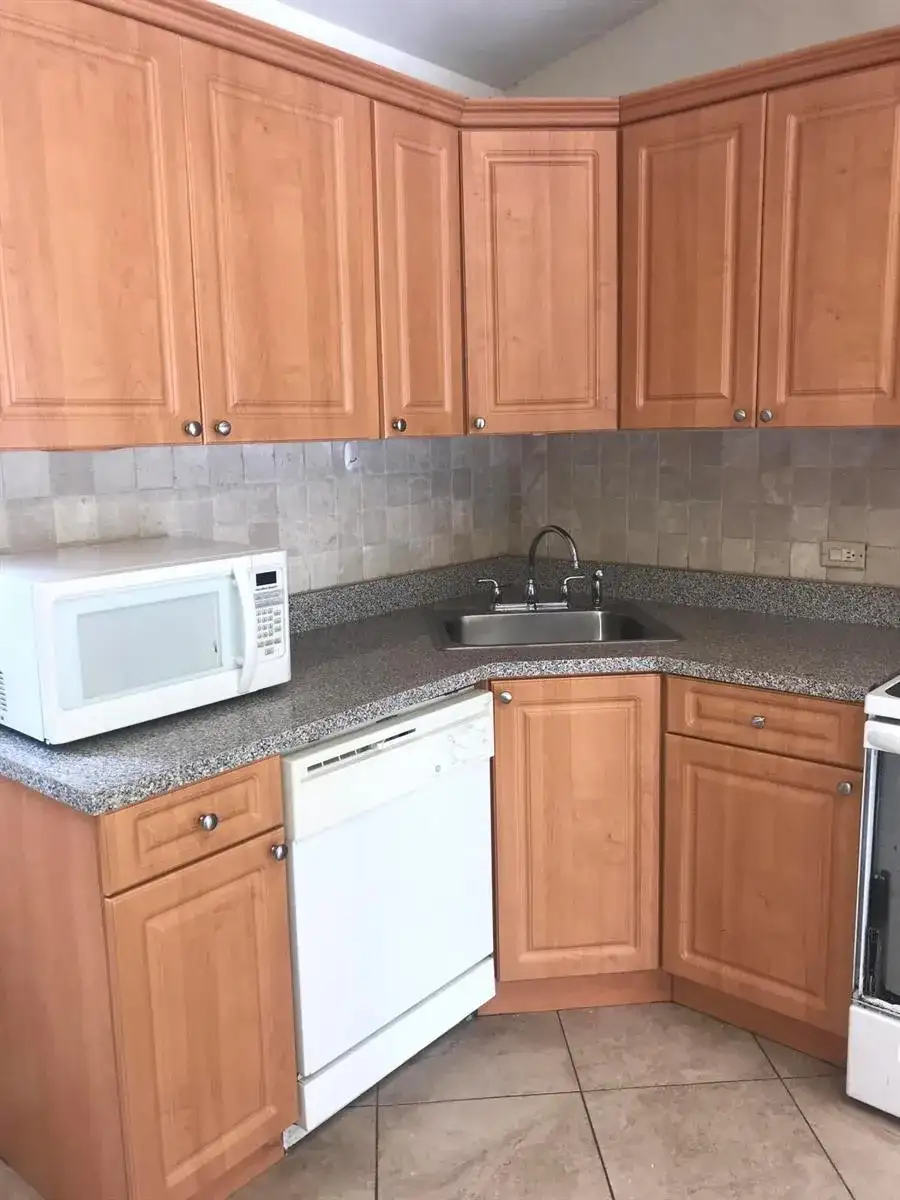 845 NW 98th Avenue, Plantation FL 33324 photo 4