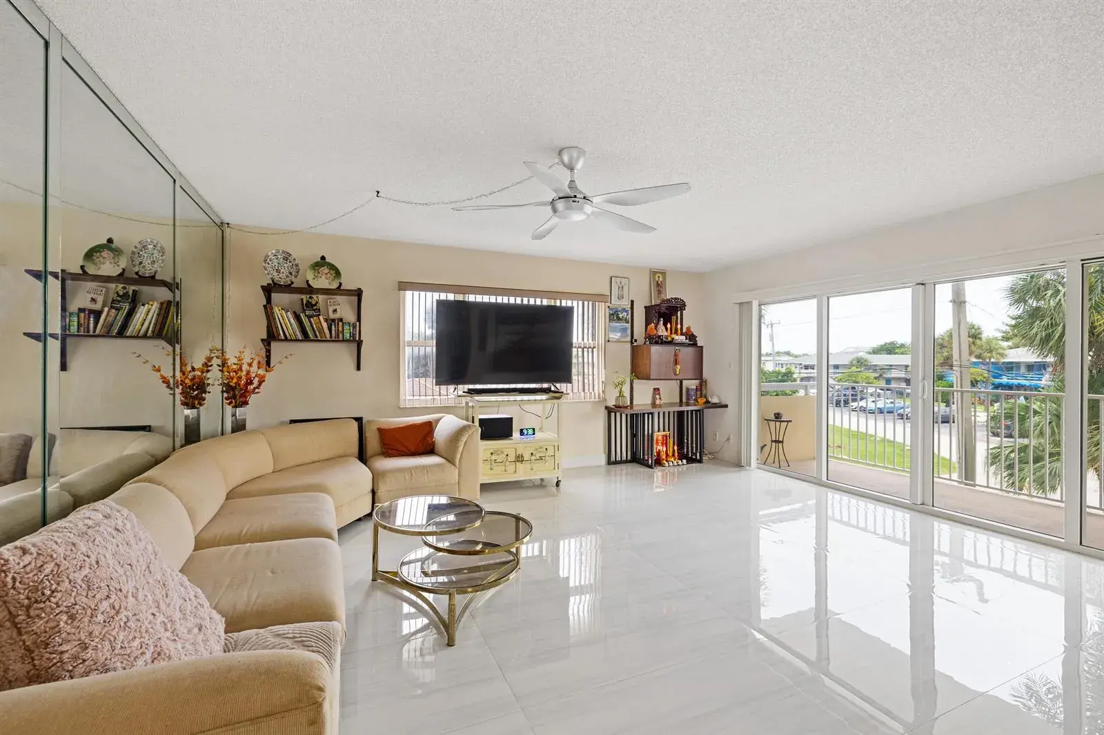 1200 Hibiscus Avenue # 201, Pompano Beach FL 33062