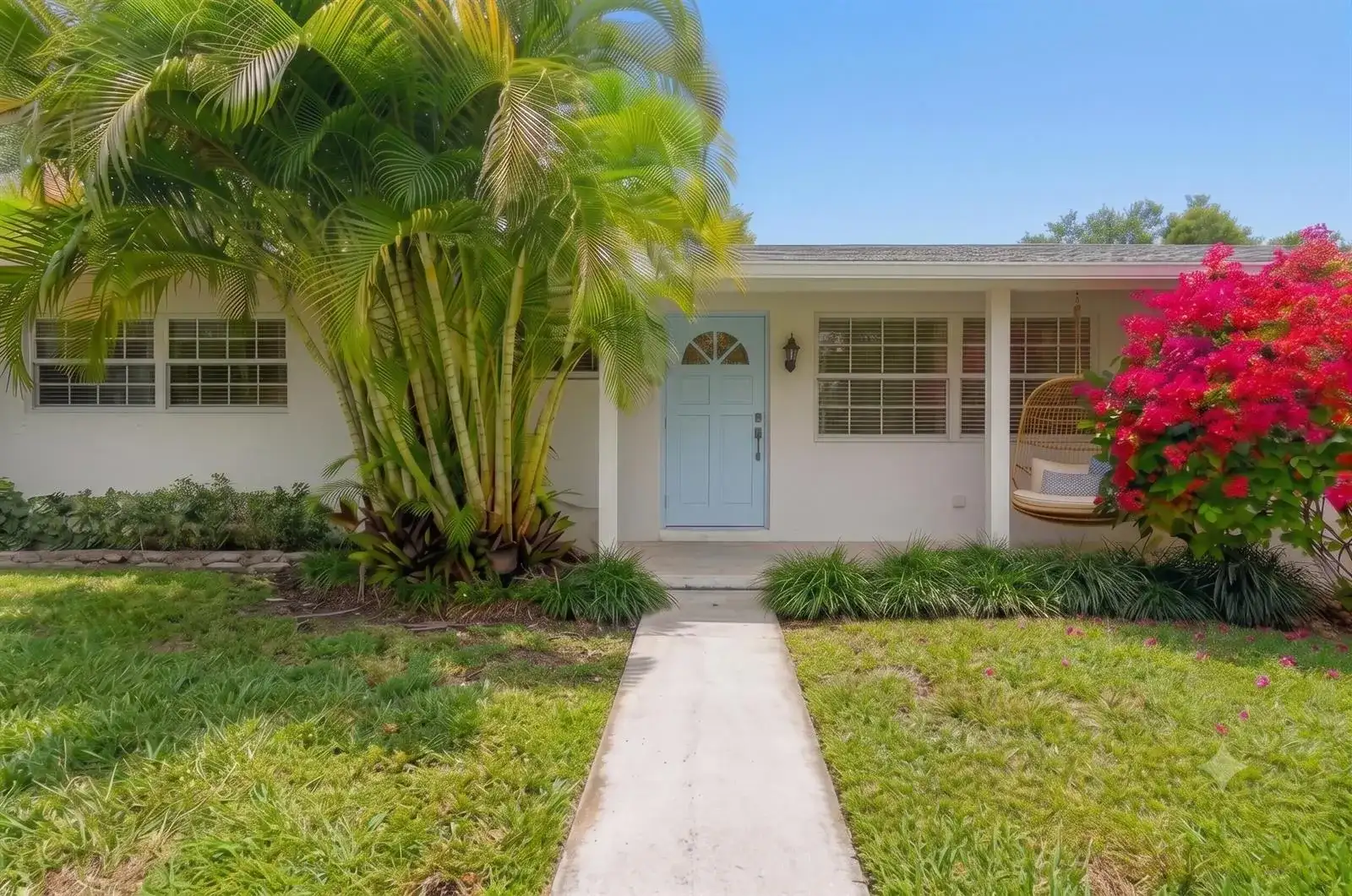 233 MARYLAND Drive, FL 33460 photo 2