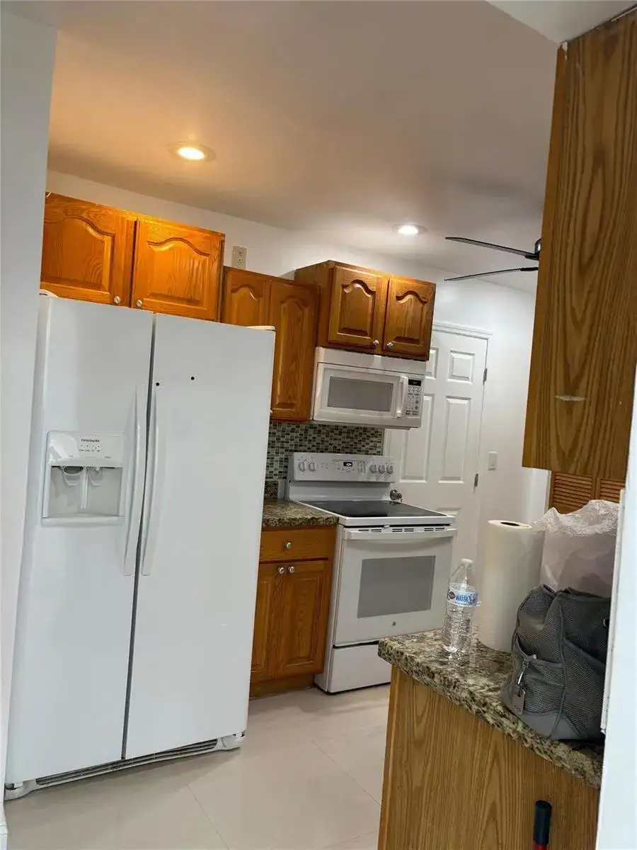 5635 GRANT Street, Hollywood FL 33021 photo 4