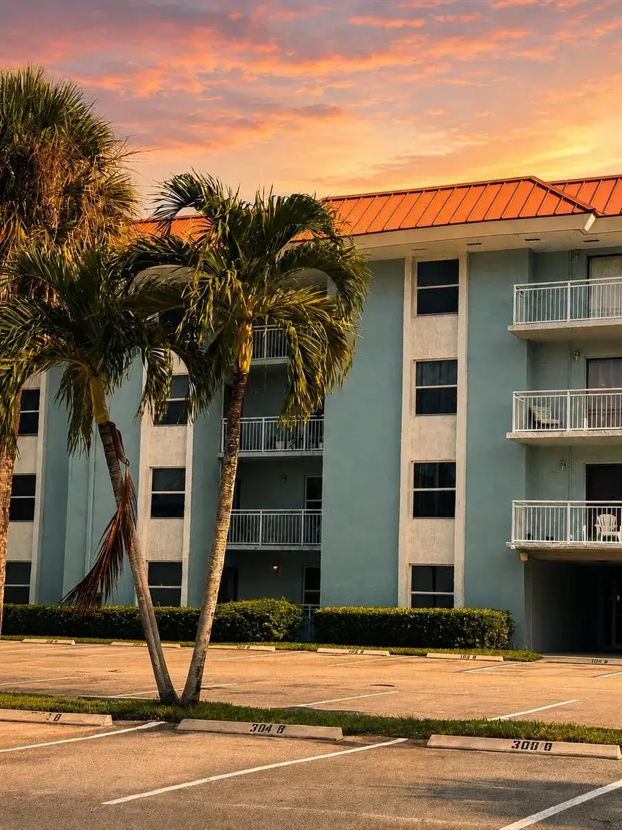 505 S PINE ISLAND Road # B310, Plantation FL 33324