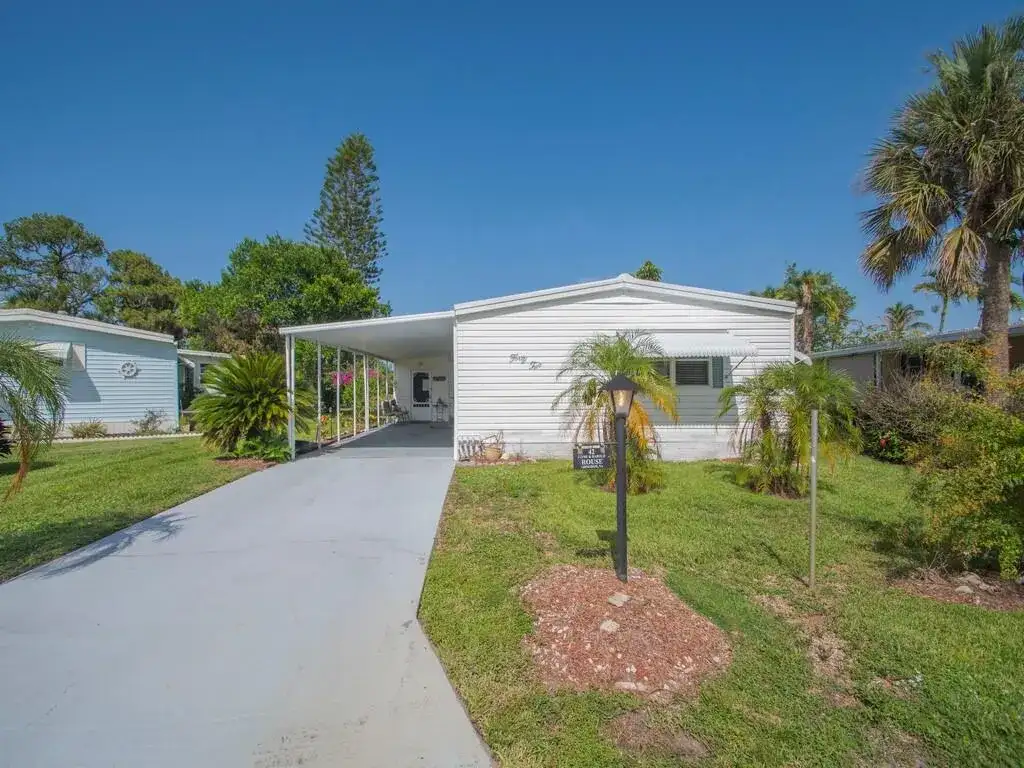 42 Village Lane, Jensen Beach FL 34957 photo 2