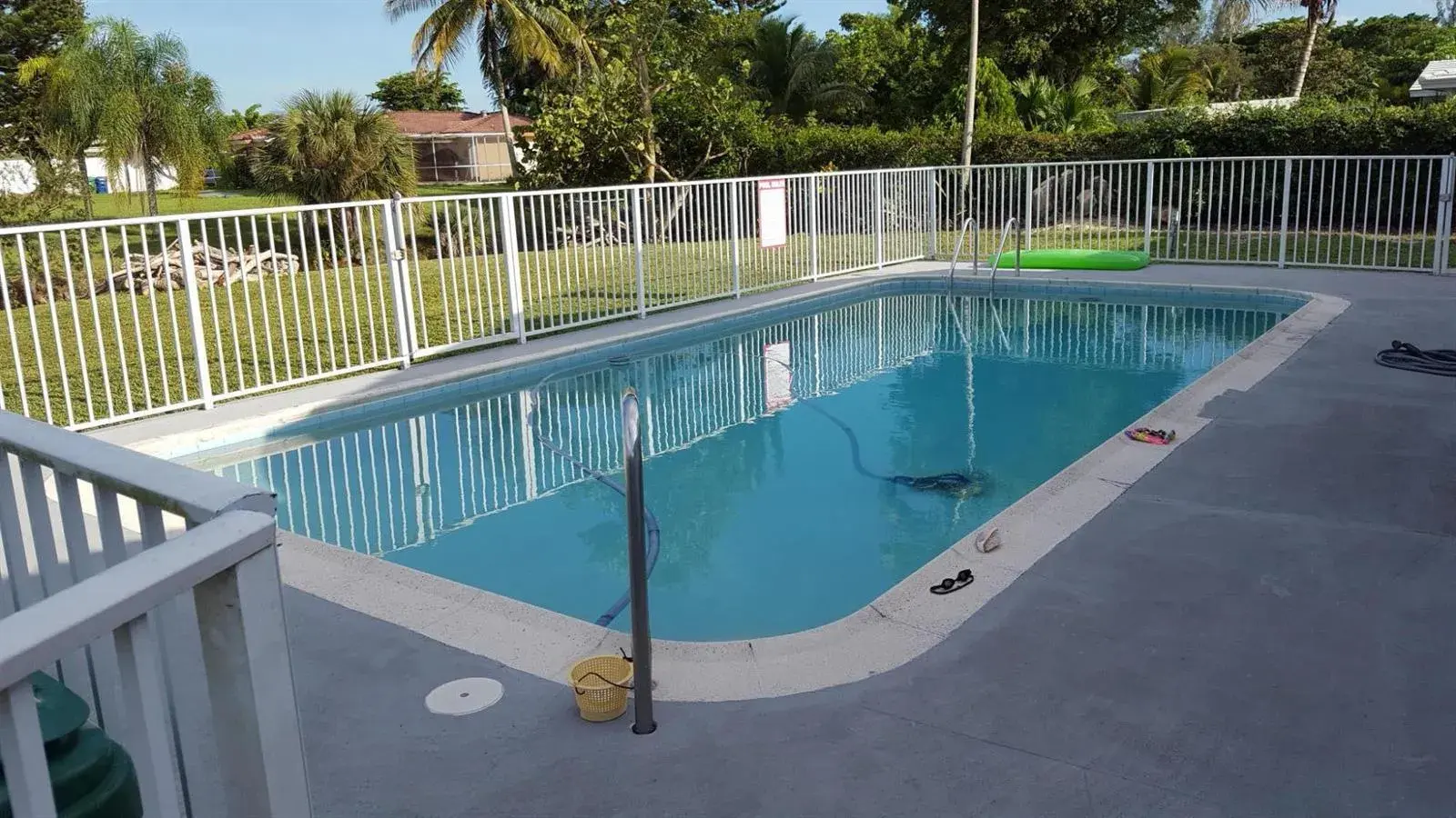 4011 WOODSIDE Drive, Coral Springs FL 33065
