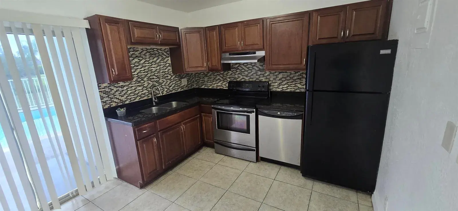 4011 WOODSIDE Drive, Coral Springs FL 33065