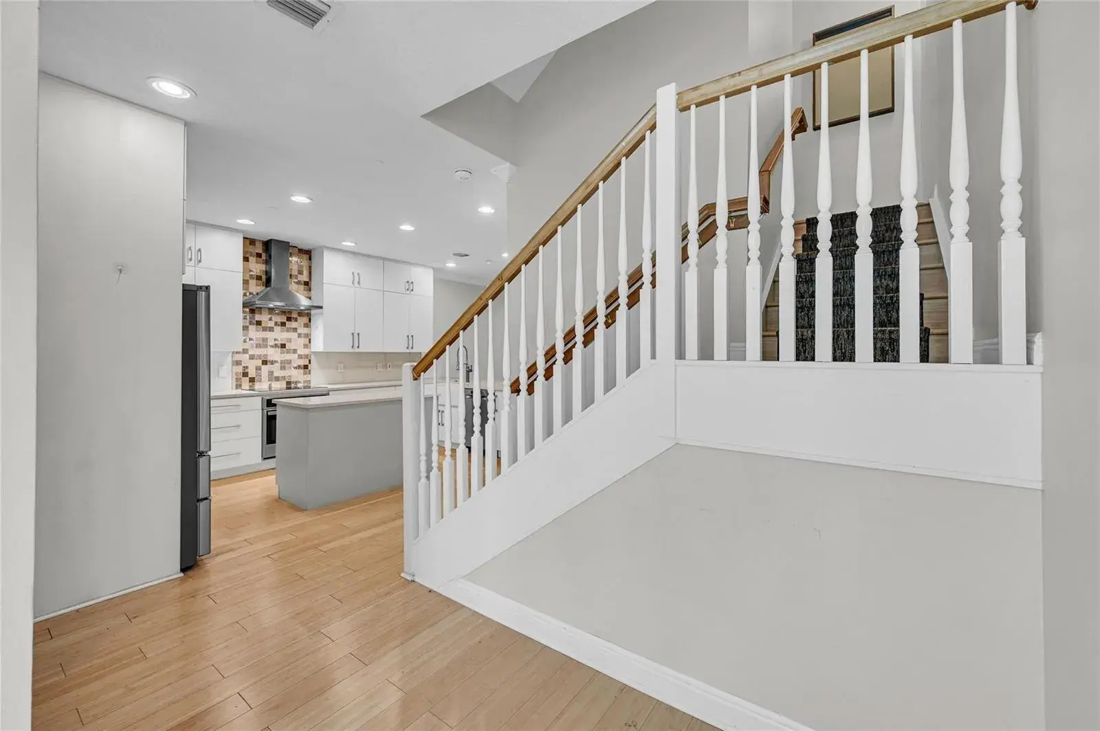 1617 NE 2nd Court, Fort Lauderdale FL 33301