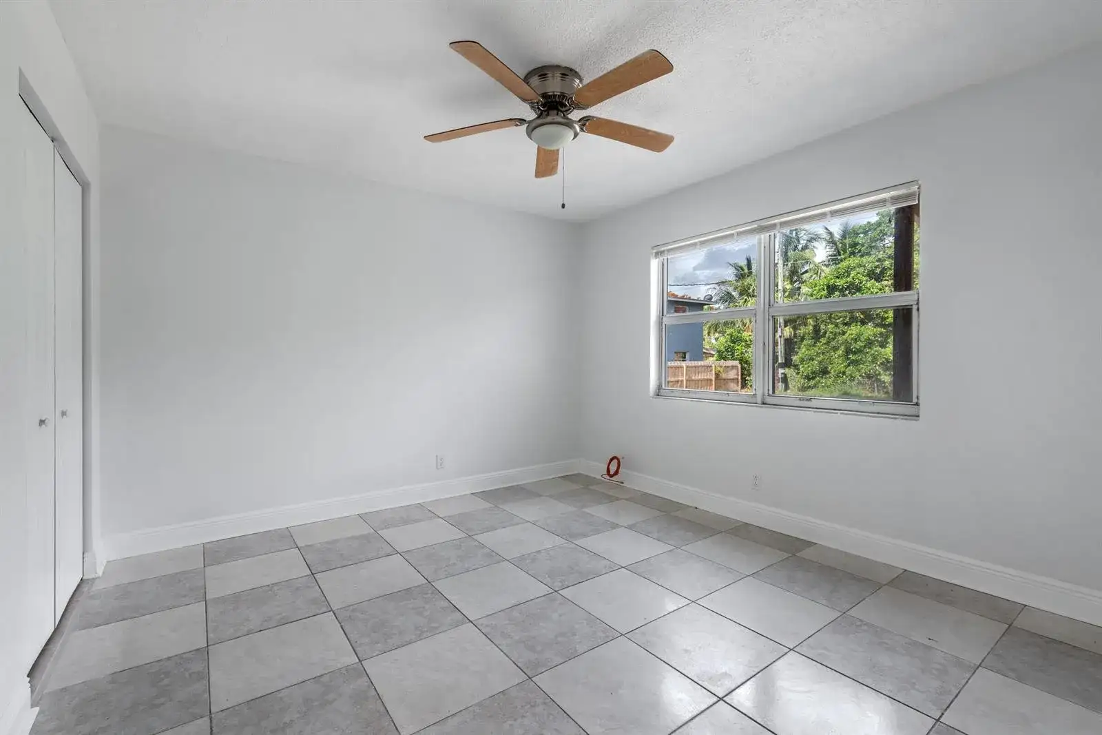 925 S Pine Street, Lake Worth FL 33460 photo 4