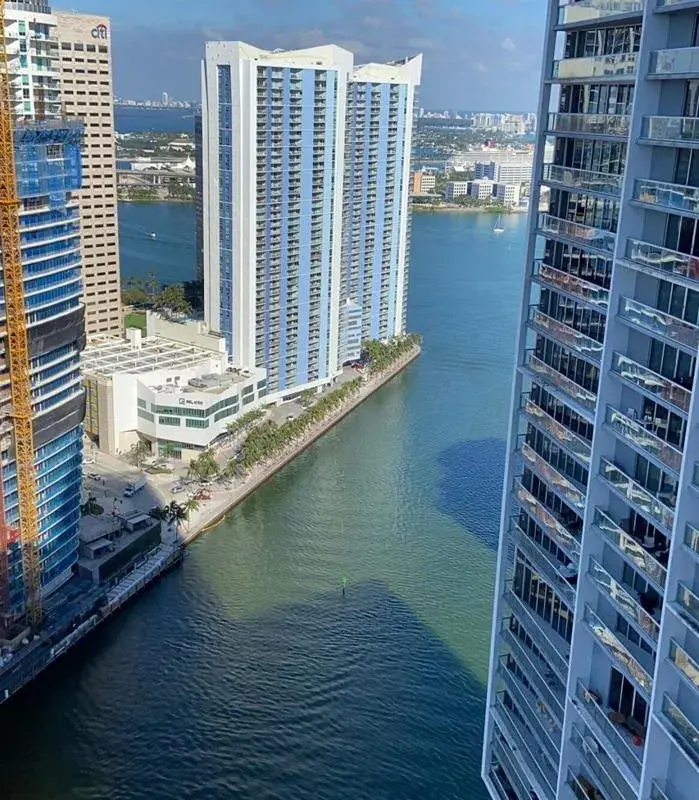 475 BRICKELL Avenue # 4615, Miami FL 33131