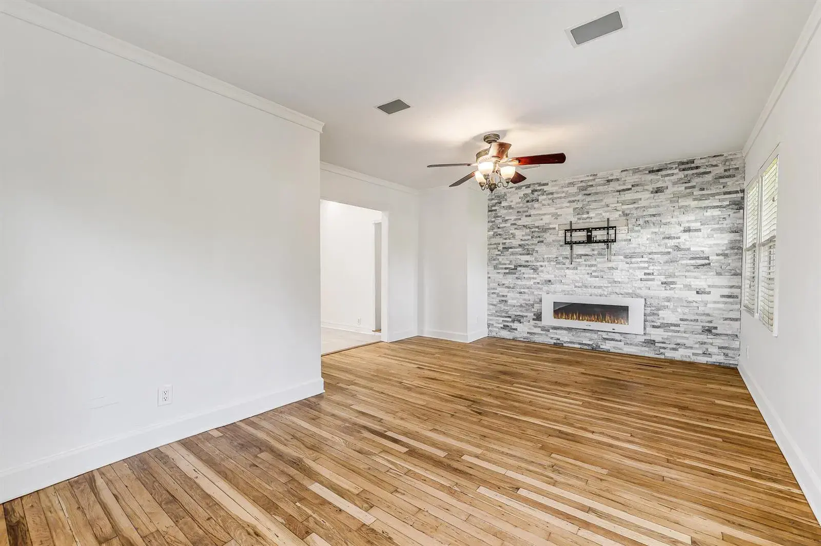 1432 NE 2ND Avenue, Fort Lauderdale FL 33304