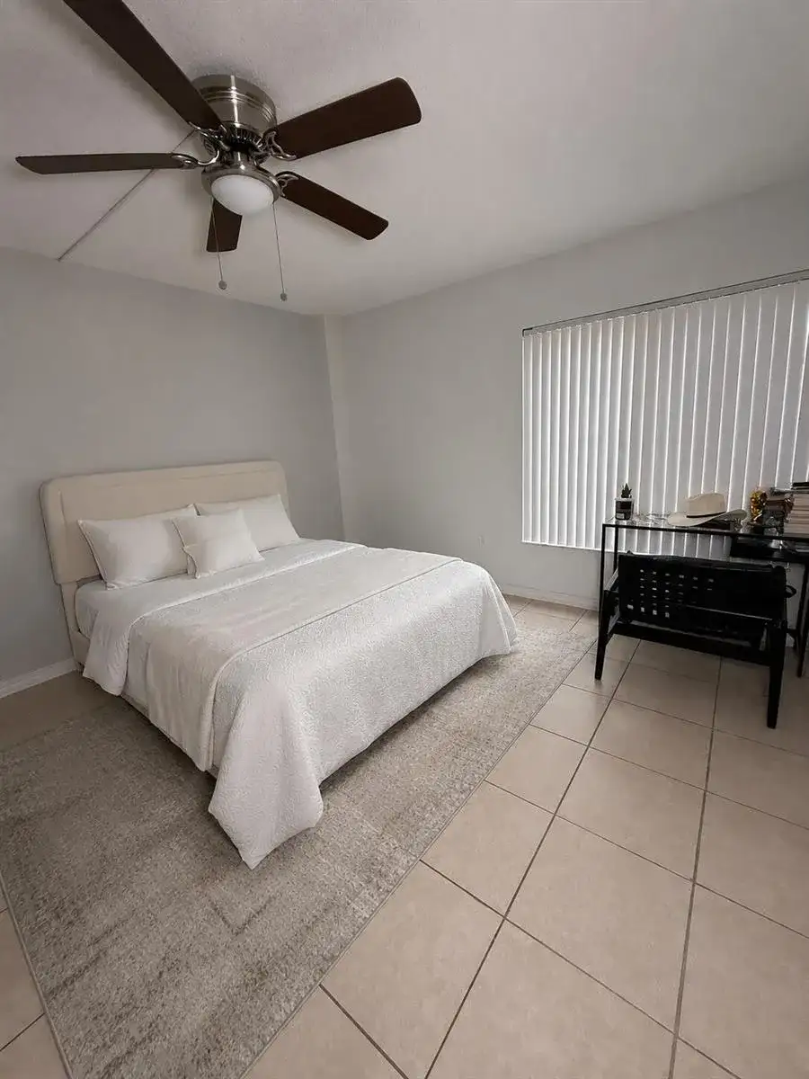 4168 INVERRARY Drive # 103, Lauderhill FL 33319 photo 3