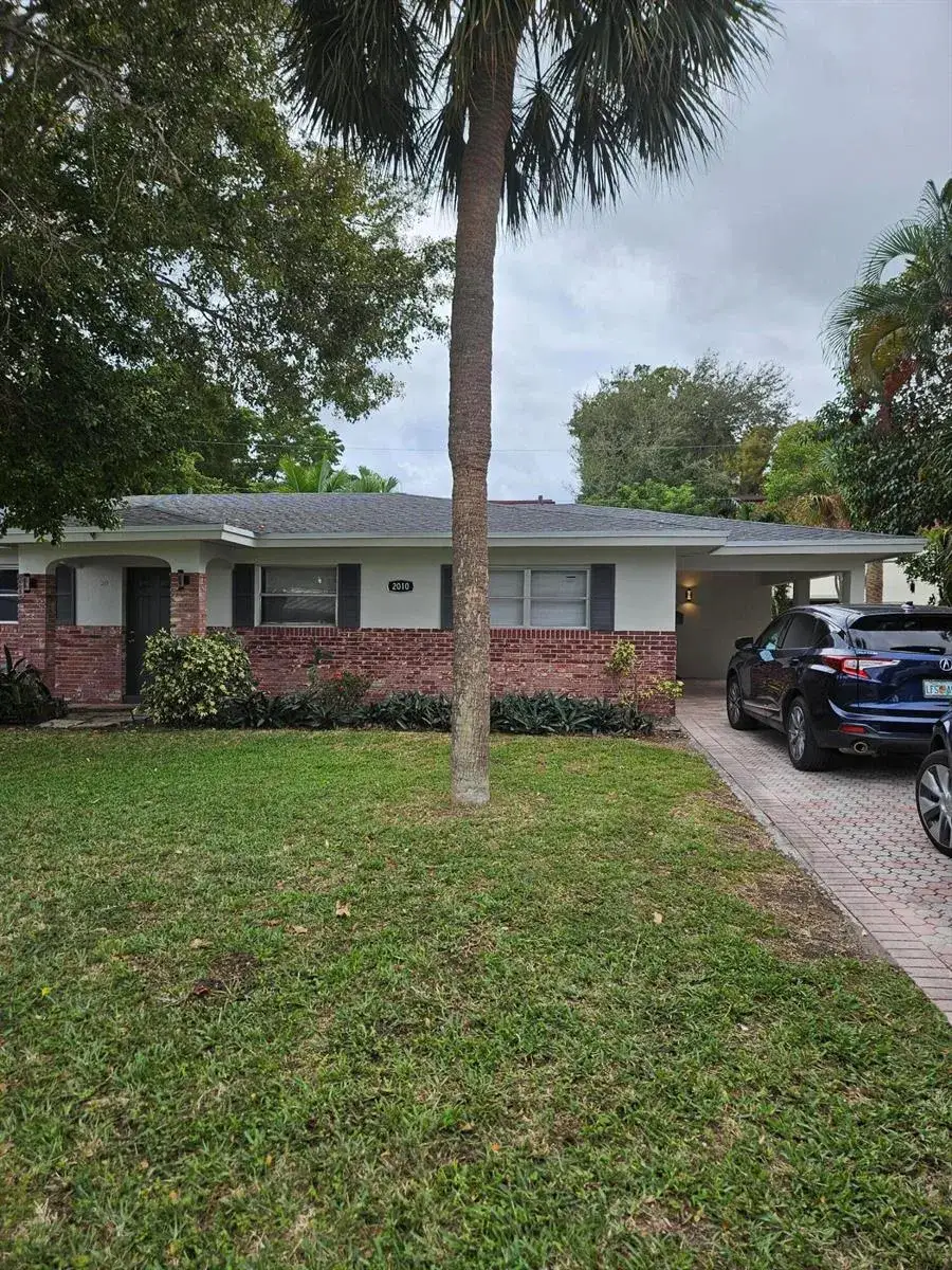2010 NE 33RD Street, Lighthouse Point FL 33064