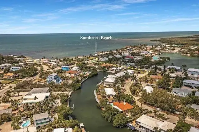 309 W Calzada De Bougainvillea, Marathon FL 33050 photo 2