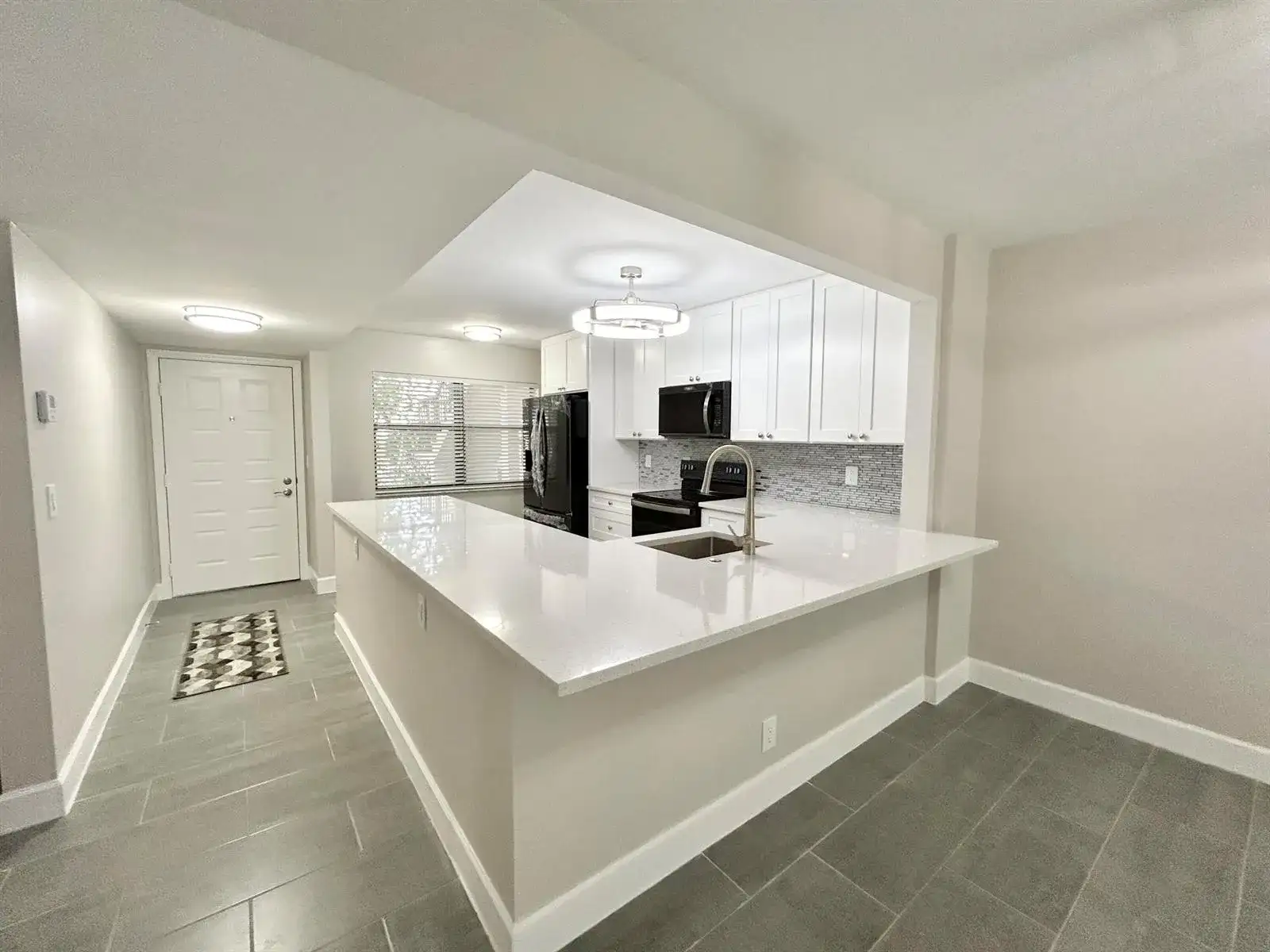 7681 Tahiti Lane # 102, Lake Worth FL 33467 photo 2