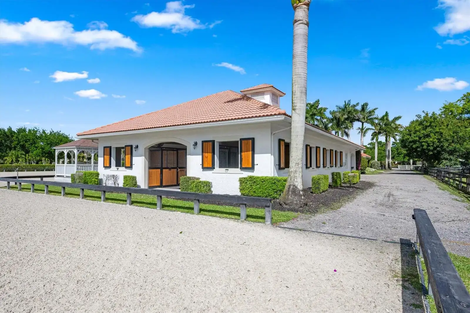 14594 DRAFT HORSE Lane, Wellington FL 33414 photo 2