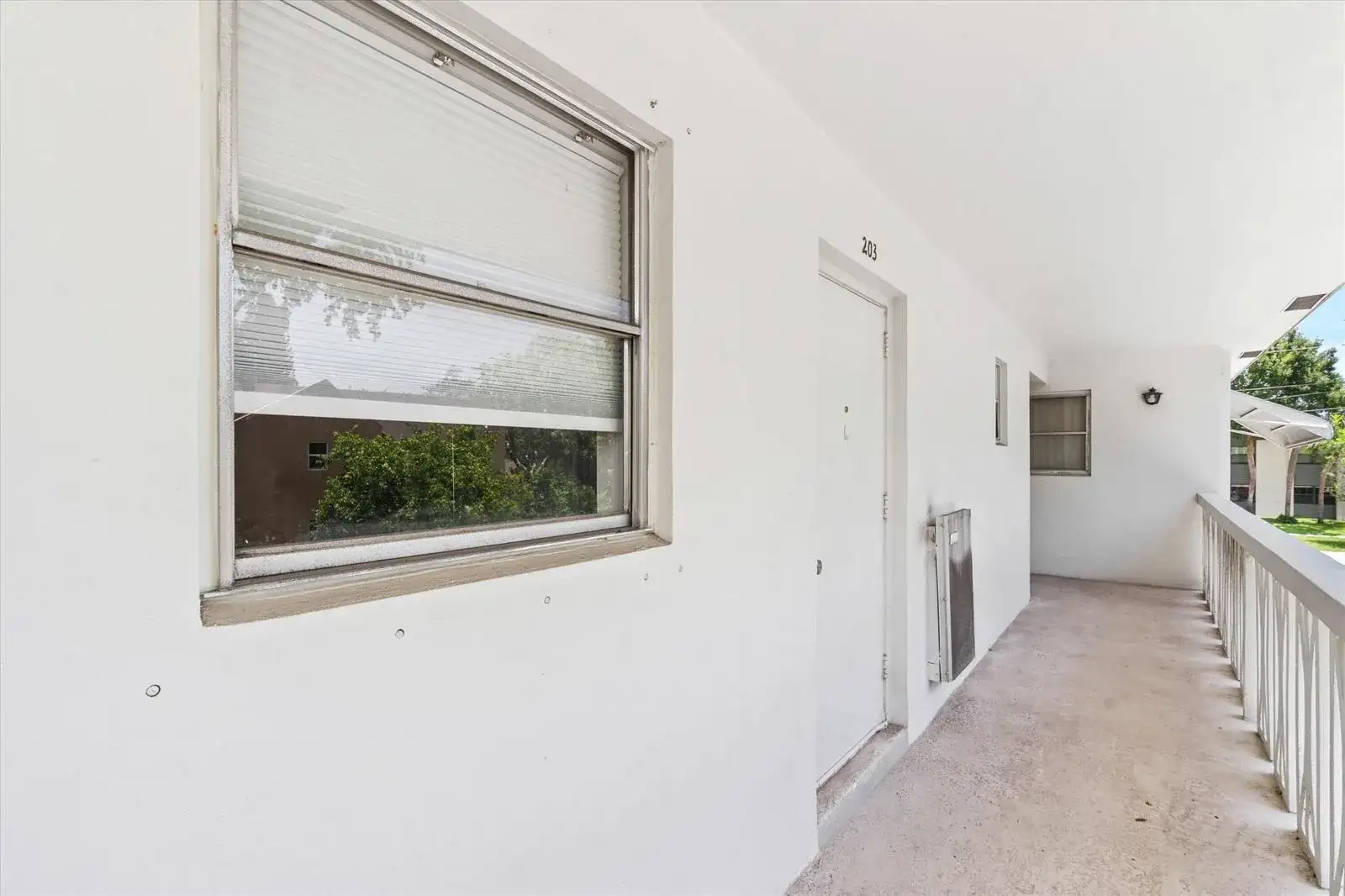 899 SE 2ND Avenue # 203, Deerfield Beach FL 33441 photo 3